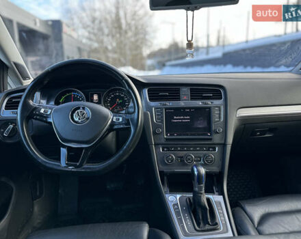 Бежевий Фольксваген e-Golf, об'ємом двигуна 0 л та пробігом 162 тис. км за 7700 $, фото 6 на Automoto.ua