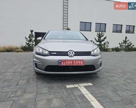 Бежевый Фольксваген e-Golf, объемом двигателя 0 л и пробегом 150 тыс. км за 6999 $, фото 12 на Automoto.ua