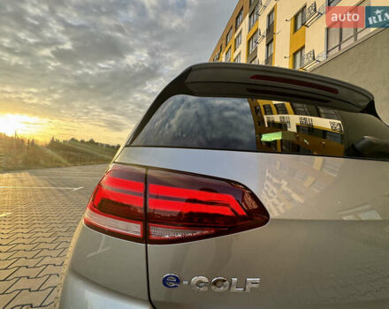 Бежевый Фольксваген e-Golf, объемом двигателя 0 л и пробегом 54 тыс. км за 14300 $, фото 9 на Automoto.ua