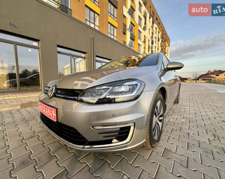 Бежевый Фольксваген e-Golf, объемом двигателя 0 л и пробегом 54 тыс. км за 14300 $, фото 10 на Automoto.ua