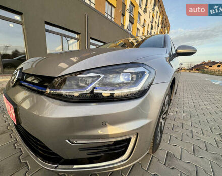 Бежевый Фольксваген e-Golf, объемом двигателя 0 л и пробегом 54 тыс. км за 14300 $, фото 12 на Automoto.ua
