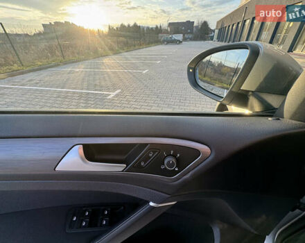 Бежевый Фольксваген e-Golf, объемом двигателя 0 л и пробегом 54 тыс. км за 14300 $, фото 36 на Automoto.ua