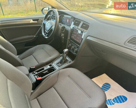 Бежевый Фольксваген e-Golf, объемом двигателя 0 л и пробегом 54 тыс. км за 14300 $, фото 27 на Automoto.ua