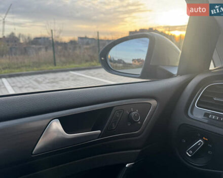 Бежевый Фольксваген e-Golf, объемом двигателя 0 л и пробегом 54 тыс. км за 14300 $, фото 51 на Automoto.ua