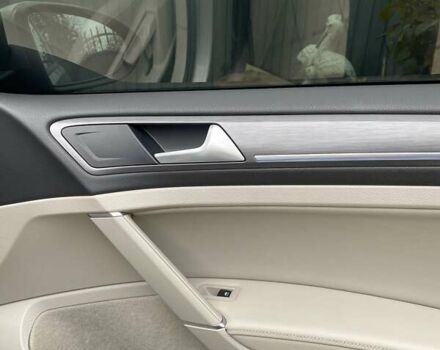 Бежевий Фольксваген e-Golf, об'ємом двигуна 0 л та пробігом 106 тис. км за 14800 $, фото 17 на Automoto.ua