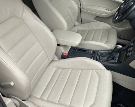 Бежевий Фольксваген e-Golf, об'ємом двигуна 0 л та пробігом 106 тис. км за 14800 $, фото 9 на Automoto.ua