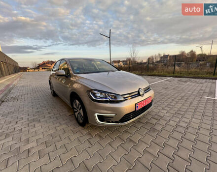 Бежевый Фольксваген e-Golf, объемом двигателя 0 л и пробегом 54 тыс. км за 14300 $, фото 3 на Automoto.ua