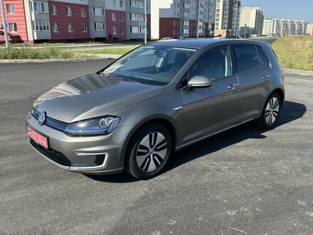 Бежевый Фольксваген e-Golf, объемом двигателя 0 л и пробегом 87 тыс. км за 13300 $, фото 1 на Automoto.ua