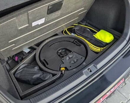 Чорний Фольксваген e-Golf, об'ємом двигуна 0 л та пробігом 129 тис. км за 9000 $, фото 19 на Automoto.ua