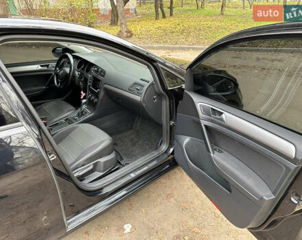 Чорний Фольксваген e-Golf, об'ємом двигуна 0 л та пробігом 105 тис. км за 9600 $, фото 14 на Automoto.ua