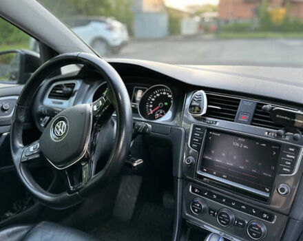 Черный Фольксваген e-Golf, объемом двигателя 0 л и пробегом 97 тыс. км за 10100 $, фото 9 на Automoto.ua