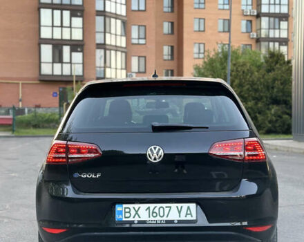 Черный Фольксваген e-Golf, объемом двигателя 0 л и пробегом 97 тыс. км за 10100 $, фото 21 на Automoto.ua