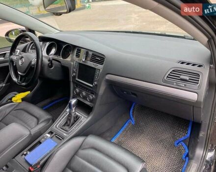 Черный Фольксваген e-Golf, объемом двигателя 0 л и пробегом 88 тыс. км за 11000 $, фото 7 на Automoto.ua