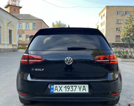 Черный Фольксваген e-Golf, объемом двигателя 0 л и пробегом 167 тыс. км за 9250 $, фото 4 на Automoto.ua