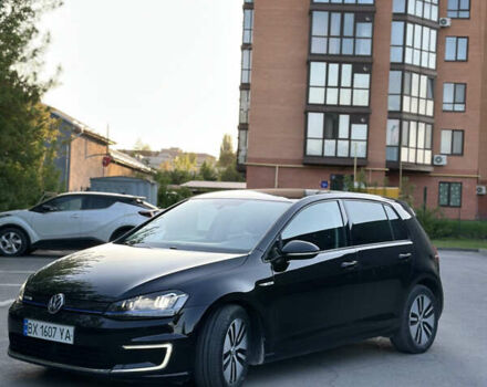 Черный Фольксваген e-Golf, объемом двигателя 0 л и пробегом 97 тыс. км за 10100 $, фото 4 на Automoto.ua