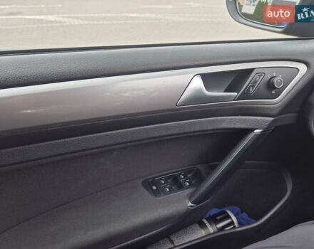 Черный Фольксваген e-Golf, объемом двигателя 0 л и пробегом 127 тыс. км за 8700 $, фото 11 на Automoto.ua