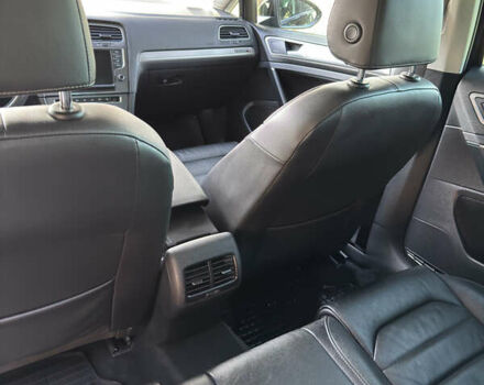 Черный Фольксваген e-Golf, объемом двигателя 0 л и пробегом 113 тыс. км за 10500 $, фото 10 на Automoto.ua