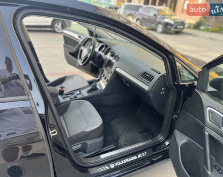 Чорний Фольксваген e-Golf, об'ємом двигуна 0 л та пробігом 98 тис. км за 8400 $, фото 15 на Automoto.ua