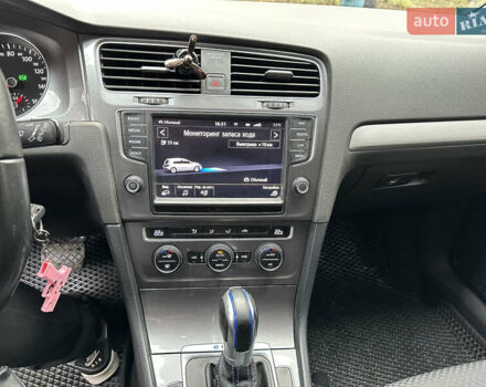 Чорний Фольксваген e-Golf, об'ємом двигуна 0 л та пробігом 105 тис. км за 9600 $, фото 7 на Automoto.ua