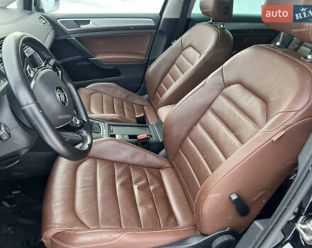 Черный Фольксваген e-Golf, объемом двигателя 0 л и пробегом 96 тыс. км за 9300 $, фото 12 на Automoto.ua