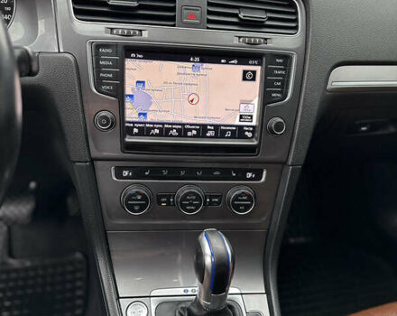 Черный Фольксваген e-Golf, объемом двигателя 0 л и пробегом 125 тыс. км за 9200 $, фото 22 на Automoto.ua