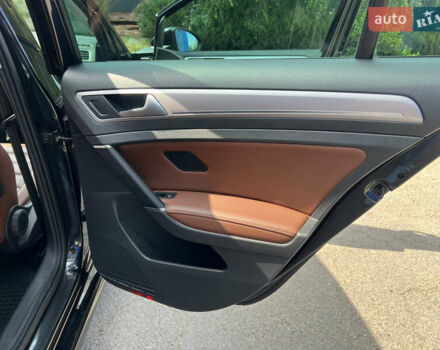 Черный Фольксваген e-Golf, объемом двигателя 0 л и пробегом 116 тыс. км за 9500 $, фото 6 на Automoto.ua