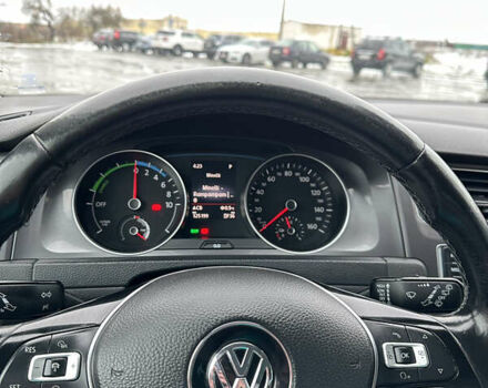 Черный Фольксваген e-Golf, объемом двигателя 0 л и пробегом 125 тыс. км за 9200 $, фото 24 на Automoto.ua