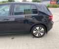 Черный Фольксваген e-Golf, объемом двигателя 0 л и пробегом 140 тыс. км за 8499 $, фото 5 на Automoto.ua