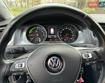 Чорний Фольксваген e-Golf, об'ємом двигуна 0 л та пробігом 105 тис. км за 9600 $, фото 13 на Automoto.ua