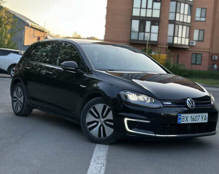 Черный Фольксваген e-Golf, объемом двигателя 0 л и пробегом 97 тыс. км за 10100 $, фото 16 на Automoto.ua