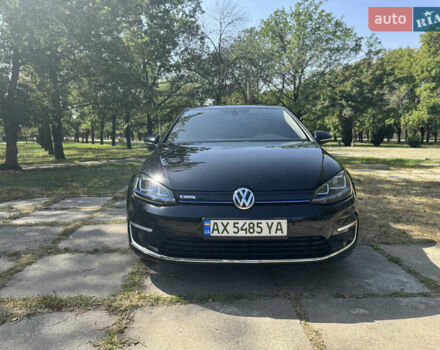 Черный Фольксваген e-Golf, объемом двигателя 0 л и пробегом 89 тыс. км за 10000 $, фото 14 на Automoto.ua