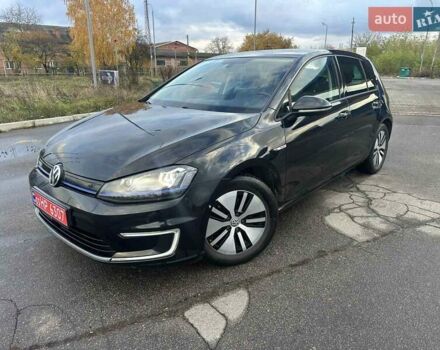 Черный Фольксваген e-Golf, объемом двигателя 0 л и пробегом 145 тыс. км за 8499 $, фото 2 на Automoto.ua