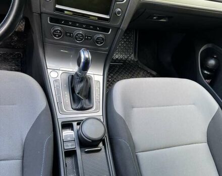 Черный Фольксваген e-Golf, объемом двигателя 0 л и пробегом 180 тыс. км за 7650 $, фото 1 на Automoto.ua