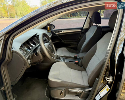 Фольксваген e-Golf 2015 в Кропивницком (Кировограде) на Automoto.ua Черный Фольксваген e-Golf, объемом двигателя 0 л и пробегом 180 тыс. км за 8400 $, фото 21 на Automoto.ua