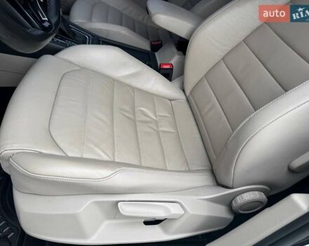 Чорний Фольксваген e-Golf, об'ємом двигуна 0 л та пробігом 136 тис. км за 9999 $, фото 51 на Automoto.ua