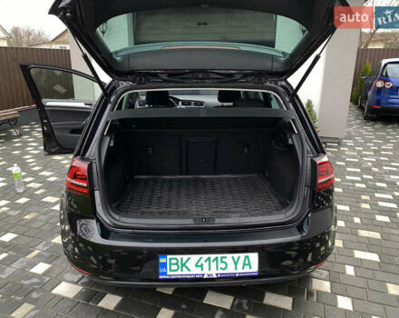 Черный Фольксваген e-Golf, объемом двигателя 0 л и пробегом 145 тыс. км за 7900 $, фото 13 на Automoto.ua