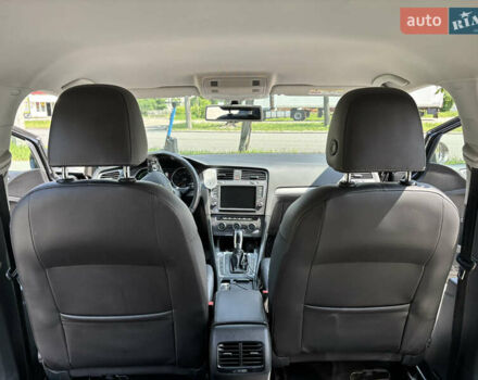 Черный Фольксваген e-Golf, объемом двигателя 0 л и пробегом 143 тыс. км за 11000 $, фото 16 на Automoto.ua