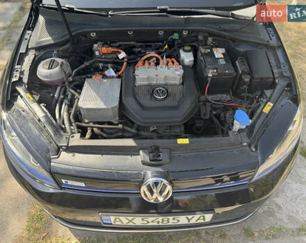 Черный Фольксваген e-Golf, объемом двигателя 0 л и пробегом 89 тыс. км за 10000 $, фото 27 на Automoto.ua