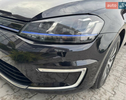 Чорний Фольксваген e-Golf, об'ємом двигуна 0 л та пробігом 129 тис. км за 8999 $, фото 29 на Automoto.ua