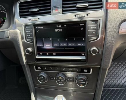 Чорний Фольксваген e-Golf, об'ємом двигуна 0 л та пробігом 98 тис. км за 12499 $, фото 15 на Automoto.ua