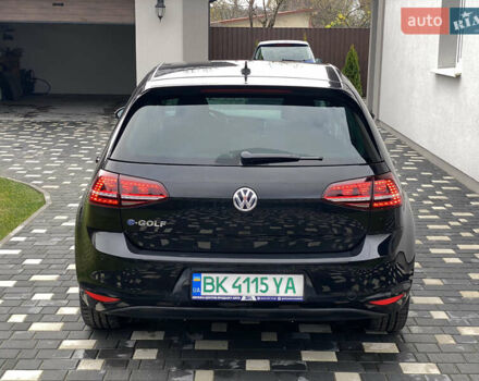 Черный Фольксваген e-Golf, объемом двигателя 0 л и пробегом 145 тыс. км за 7900 $, фото 4 на Automoto.ua