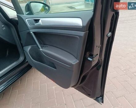 Чорний Фольксваген e-Golf, об'ємом двигуна 0 л та пробігом 120 тис. км за 7750 $, фото 48 на Automoto.ua