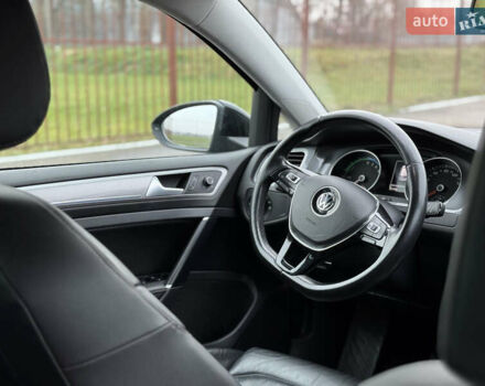 Черный Фольксваген e-Golf, объемом двигателя 0 л и пробегом 161 тыс. км за 9500 $, фото 15 на Automoto.ua