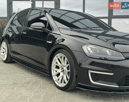 Черный Фольксваген e-Golf, объемом двигателя 0 л и пробегом 136 тыс. км за 9299 $, фото 15 на Automoto.ua