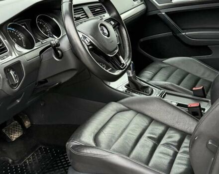 Чорний Фольксваген e-Golf, об'ємом двигуна 0 л та пробігом 130 тис. км за 9200 $, фото 24 на Automoto.ua