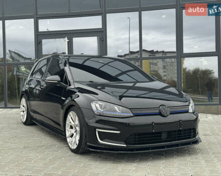Черный Фольксваген e-Golf, объемом двигателя 0 л и пробегом 136 тыс. км за 9299 $, фото 12 на Automoto.ua
