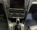 Черный Фольксваген e-Golf, объемом двигателя 0 л и пробегом 99 тыс. км за 11299 $, фото 42 на Automoto.ua