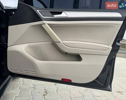 Чорний Фольксваген e-Golf, об'ємом двигуна 0 л та пробігом 136 тис. км за 9999 $, фото 56 на Automoto.ua