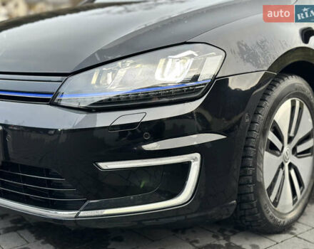 Черный Фольксваген e-Golf, объемом двигателя 0 л и пробегом 136 тыс. км за 9299 $, фото 15 на Automoto.ua
