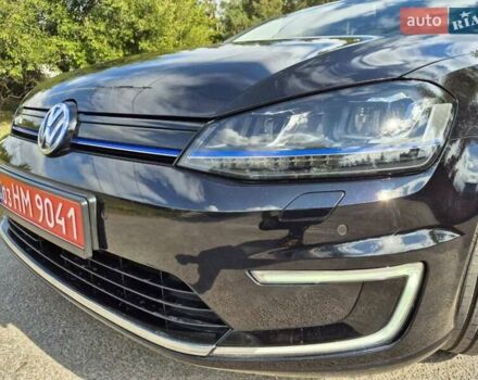 Черный Фольксваген e-Golf, объемом двигателя 0 л и пробегом 124 тыс. км за 10800 $, фото 1 на Automoto.ua